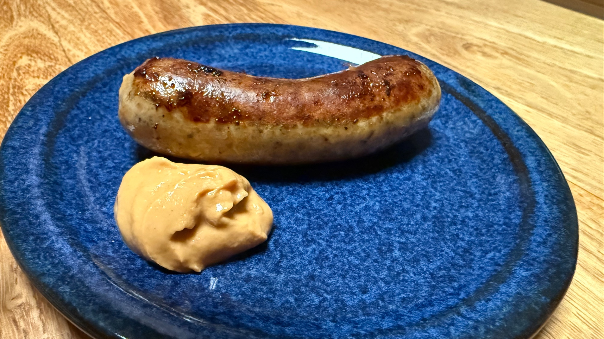 Selbstgemachte Bratwurst