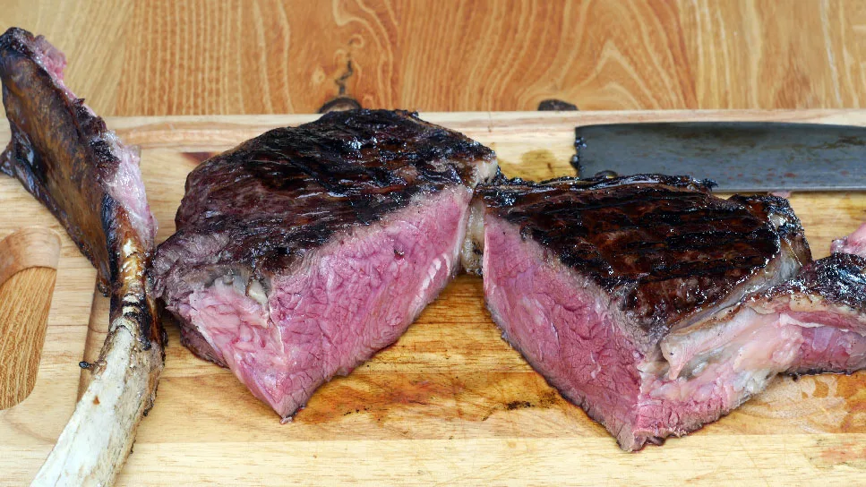 Sous Vide Tomahawk Steak vom Grill