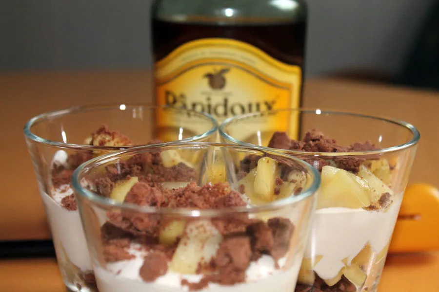 Vanillecreme mit Calvadosäpfeln